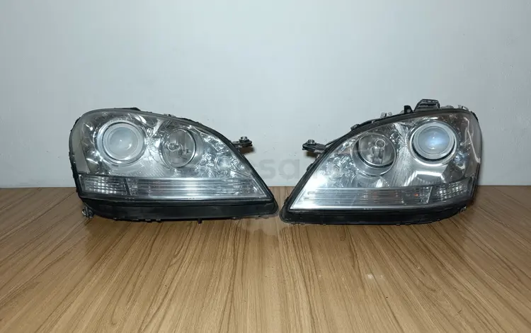 Фары 2шт галоген Mercedes ML W164 дорест 05-08г Мерседес ML350 ML500үшін170 000 тг. в Караганда