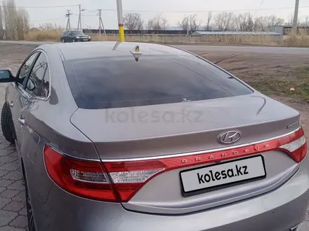 Hyundai Grandeur 2012 года за 7 800 000 тг. в Тараз – фото 6
