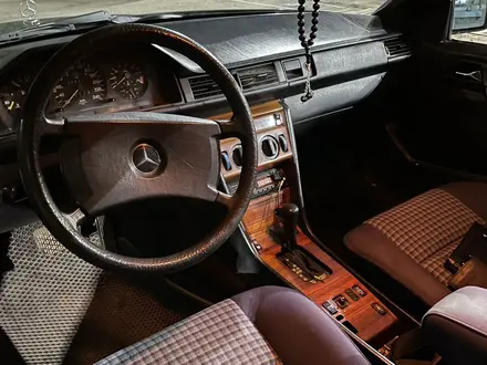 Mercedes-Benz E 300 1992 года за 1 000 000 тг. в Алматы – фото 11