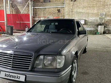 Mercedes-Benz E 300 1992 года за 1 000 000 тг. в Алматы – фото 15