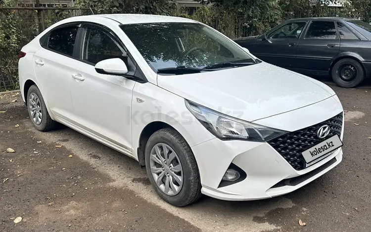 Hyundai Accent 2022 годаfor8 200 000 тг. в Астана