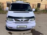 Volkswagen Caravelle 1998 года за 5 500 000 тг. в Караганда