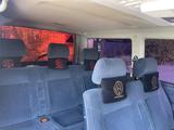 Volkswagen Caravelle 1998 года за 5 500 000 тг. в Караганда – фото 3