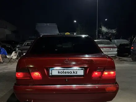 Mercedes-Benz E 280 1996 года за 1 800 000 тг. в Алматы – фото 4