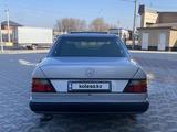 Mercedes-Benz E 260 1992 годаfor2 500 000 тг. в Шымкент – фото 5