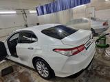 Toyota Camry 2018 года за 14 200 000 тг. в Караганда – фото 3