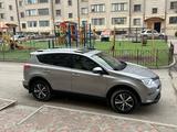 Toyota RAV4 2018 года за 10 000 000 тг. в Жанаозен