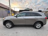 Kia Sorento 2017 годаfor12 500 000 тг. в Шымкент – фото 2