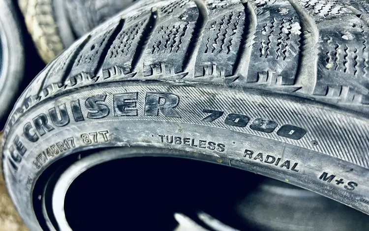 1 зимняя шина Bridgestone 215/45/17 за 14 990 тг. в Астана