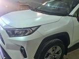 Toyota RAV4 2023 года за 21 000 000 тг. в Актау – фото 4