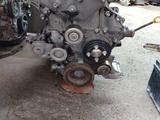 Двигатель прадо prado 2TR-FE в сборе с головкой движок двс мотор за 800 000 тг. в Астана
