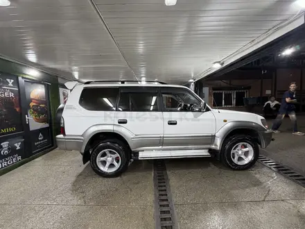Toyota Land Cruiser Prado 1999 года за 6 550 000 тг. в Алматы – фото 4