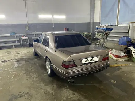 Mercedes-Benz E 280 1994 года за 2 200 000 тг. в Кызылорда – фото 11