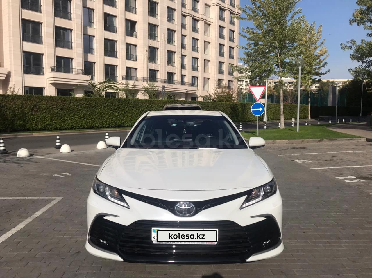 Toyota Camry 2022 г.