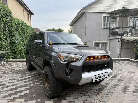 Toyota 4Runner 2019 года за 26 000 000 тг. в Алматы – фото 2