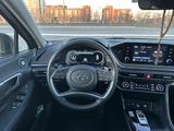 Hyundai Sonata 2022 года за 14 900 000 тг. в Костанай – фото 4