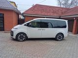 Hyundai Staria 2023 годаүшін18 500 000 тг. в Уральск – фото 2