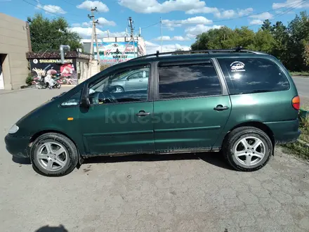 Volkswagen Sharan 1998 года за 2 000 000 тг. в Караганда – фото 2