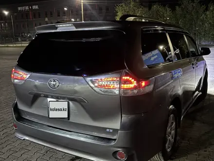 Toyota Sienna 2014 года за 11 400 000 тг. в Уральск – фото 3