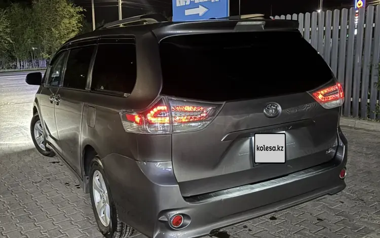 Toyota Sienna 2014 годаүшін11 400 000 тг. в Уральск