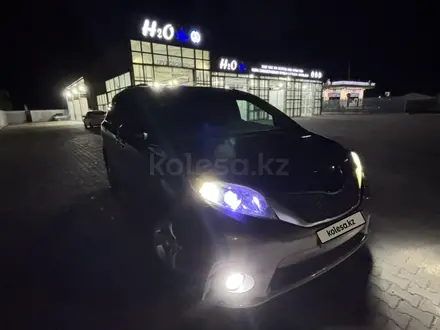 Toyota Sienna 2014 года за 11 400 000 тг. в Уральск – фото 5