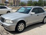 Mercedes-Benz C 200 1997 годаүшін2 900 000 тг. в Актобе – фото 3