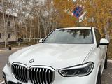 BMW X5 2019 года за 43 000 000 тг. в Астана – фото 3