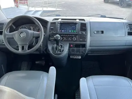 Volkswagen Caravelle 2011 года за 10 990 000 тг. в Астана – фото 9