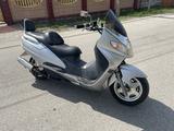 Suzuki  Burgman (SkyWave) 250 2000 года за 650 000 тг. в Алматы