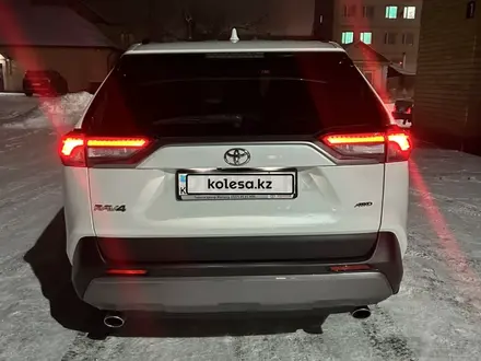 Toyota RAV4 2020 года за 15 500 000 тг. в Семей – фото 14