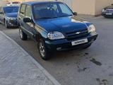 Chevrolet Niva 2005 года за 1 300 000 тг. в Актау – фото 2