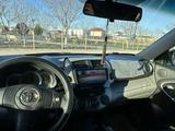Toyota RAV4 2010 года за 8 000 000 тг. в Жанаозен – фото 4