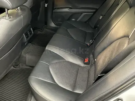 Toyota Camry 2021 года за 14 900 000 тг. в Тараз – фото 14