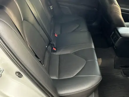 Toyota Camry 2021 года за 14 900 000 тг. в Тараз – фото 17