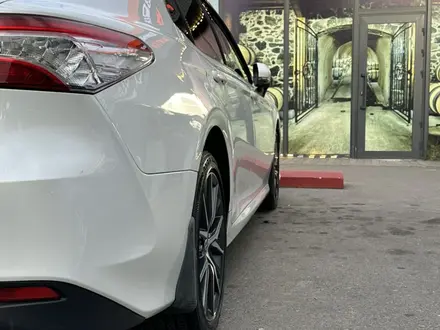 Toyota Camry 2021 года за 14 900 000 тг. в Тараз – фото 5