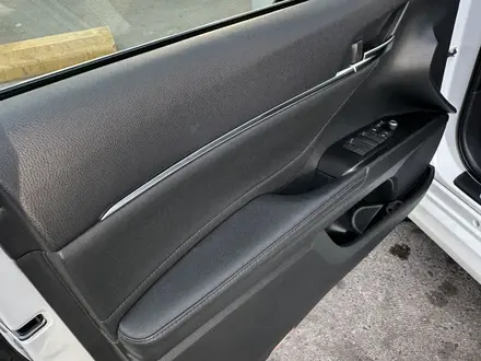Toyota Camry 2021 года за 14 900 000 тг. в Тараз – фото 8