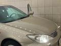 Toyota Camry 2004 годаүшін4 600 000 тг. в Тараз – фото 2