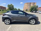 Toyota C-HR 2018 года за 10 500 000 тг. в Уральск – фото 4