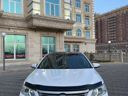 Toyota Camry 2013 года за 10 900 000 тг. в Актау – фото 2