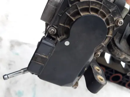 Дроссельная заслонка с впускным коллектором на двигатель за 45 000 тг. в Алматы – фото 3