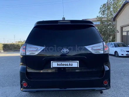 Toyota Sienna 2014 года за 7 600 000 тг. в Атырау – фото 6