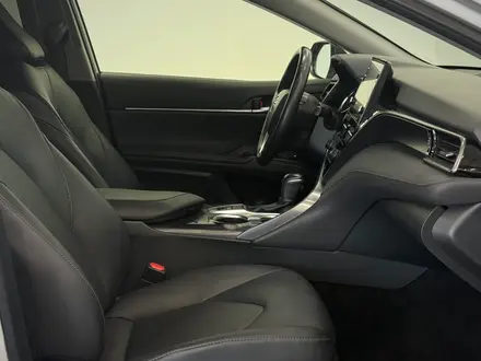 Toyota Camry Prestige 2023 года за 15 500 000 тг. в Астана – фото 6