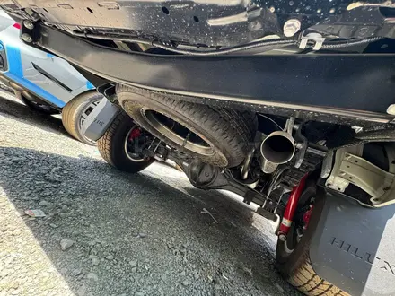 Toyota Hilux 2025 года за 31 500 000 тг. в Актау – фото 12