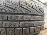 Комплект шин фирмы Pirelli 225/45/18 за 60 000 тг. в Алматы