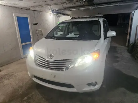Toyota Sienna 2013 годаүшін12 500 000 тг. в Актобе