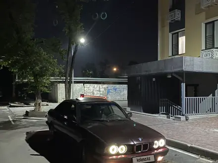 BMW 520 1992 годаүшін1 050 000 тг. в Шымкент – фото 3