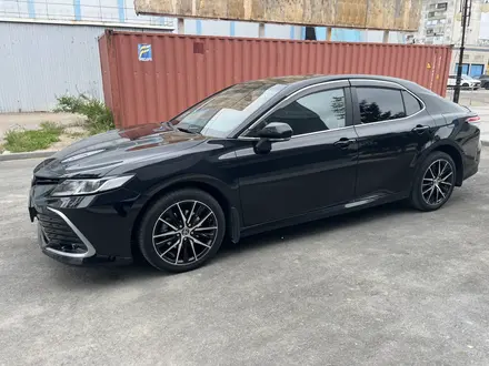 Toyota Camry 2021 года за 13 200 000 тг. в Павлодар – фото 3