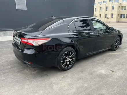 Toyota Camry 2021 года за 13 200 000 тг. в Павлодар – фото 7
