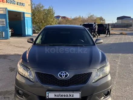 Toyota Camry 2010 года за 7 600 000 тг. в Жанаозен – фото 4