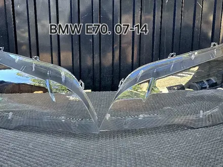 BMW E70 стекло фар за 35 000 тг. в Алматы